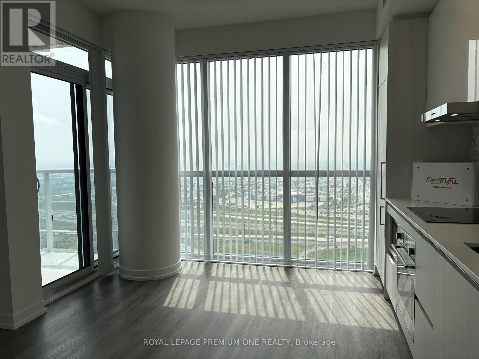 4006 - 225 Commerce Street, Vaughan, Ontario  L4K 0R1 - Photo 17 - N12212993