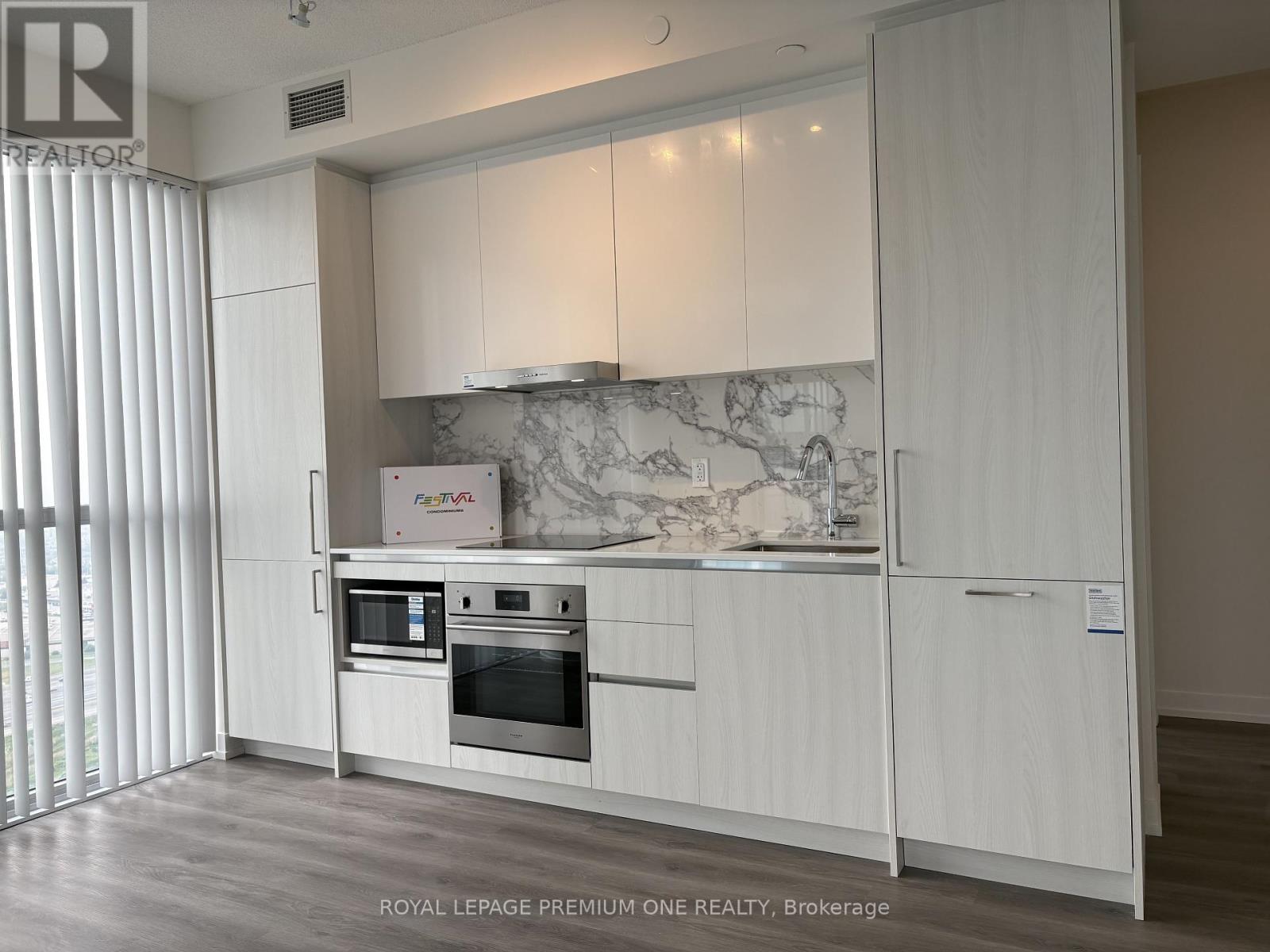 4006 - 225 Commerce Street, Vaughan, Ontario  L4K 0R1 - Photo 3 - N12212993