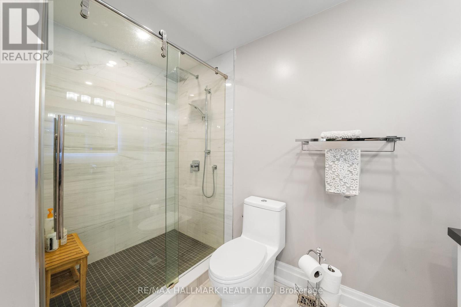 37 Copperstone Crescent, Richmond Hill, Ontario  L4S 2C5 - Photo 17 - N12213025