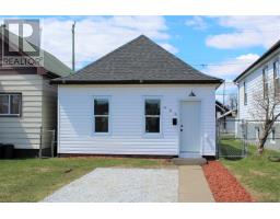 605 Prince Arthur BLVD, Thunder Bay, Ontario