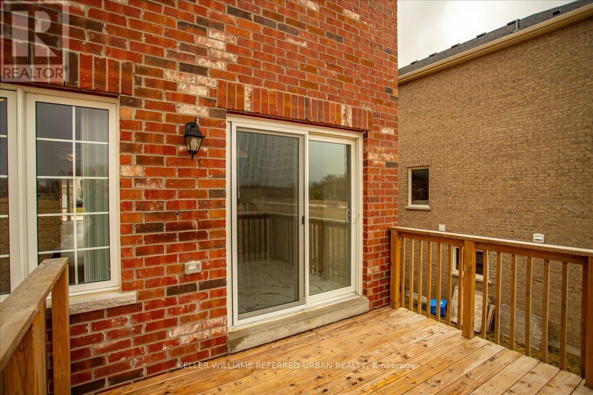 210 Prescott Drive, Clearview (Stayner), Ontario  L0M 1S0 - Photo 17 - S12212941