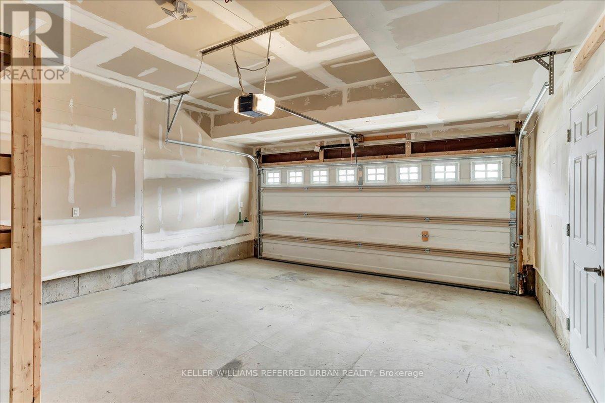 210 Prescott Drive, Clearview (Stayner), Ontario  L0M 1S0 - Photo 35 - S12212941
