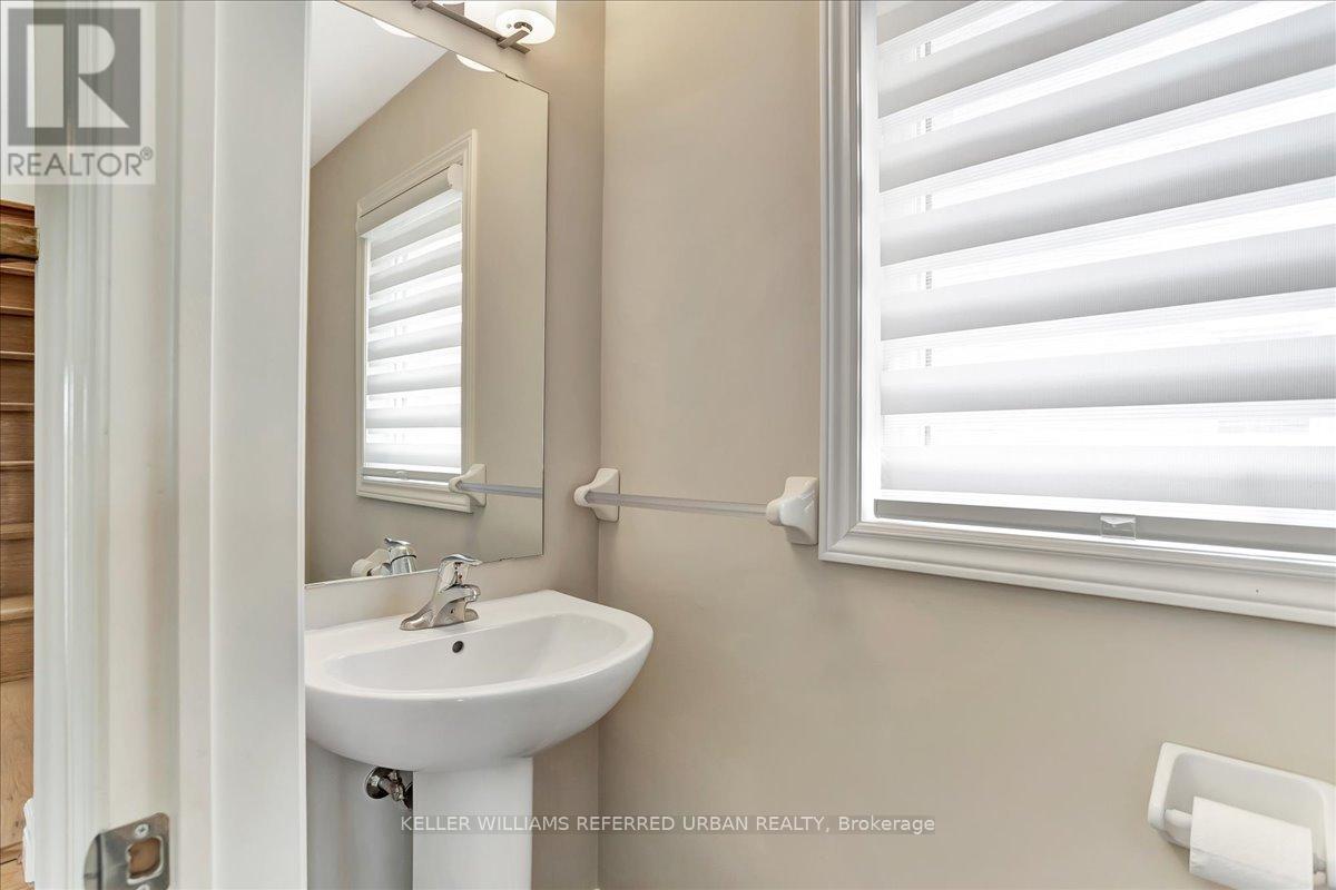 210 Prescott Drive, Clearview (Stayner), Ontario  L0M 1S0 - Photo 6 - S12212941