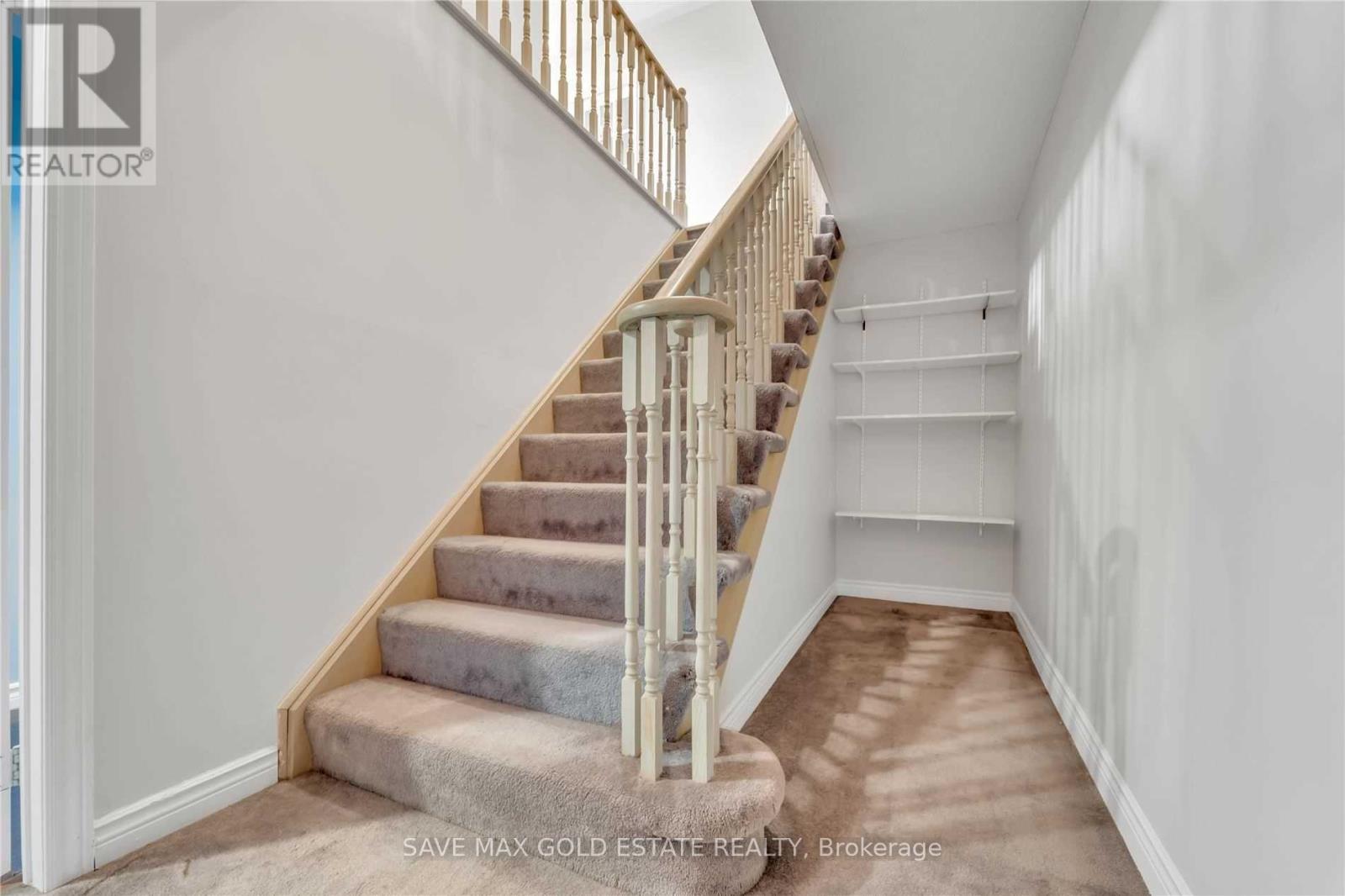 85 Cityview Circle, Barrie (Holly), Ontario  L4N 7V1 - Photo 29 - S12212998