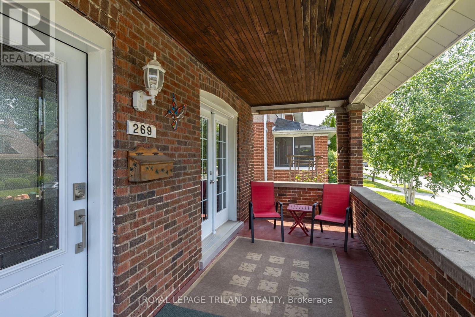 Photo 2 of 35 for 269 Briscoe Street E