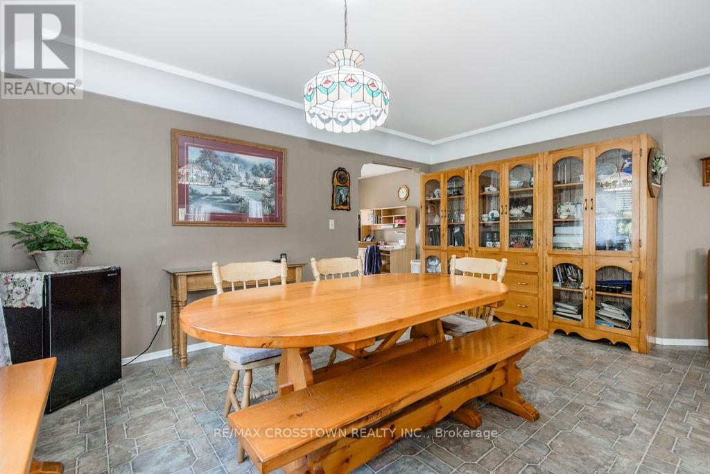 776 Monck Road, Kawartha Lakes, Ontario  L0K 1W0 - Photo 13 - X12032442