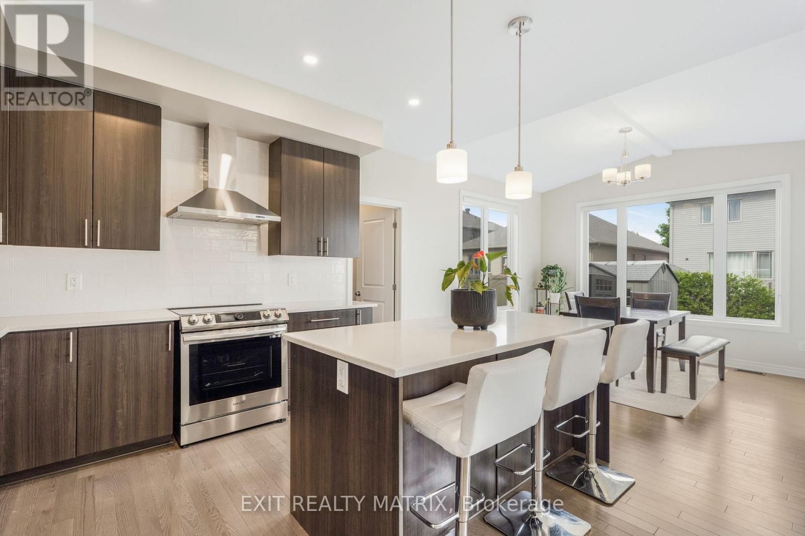 700 Namur Street, Russell, Ontario  K0A 1W0 - Photo 12 - X12213078