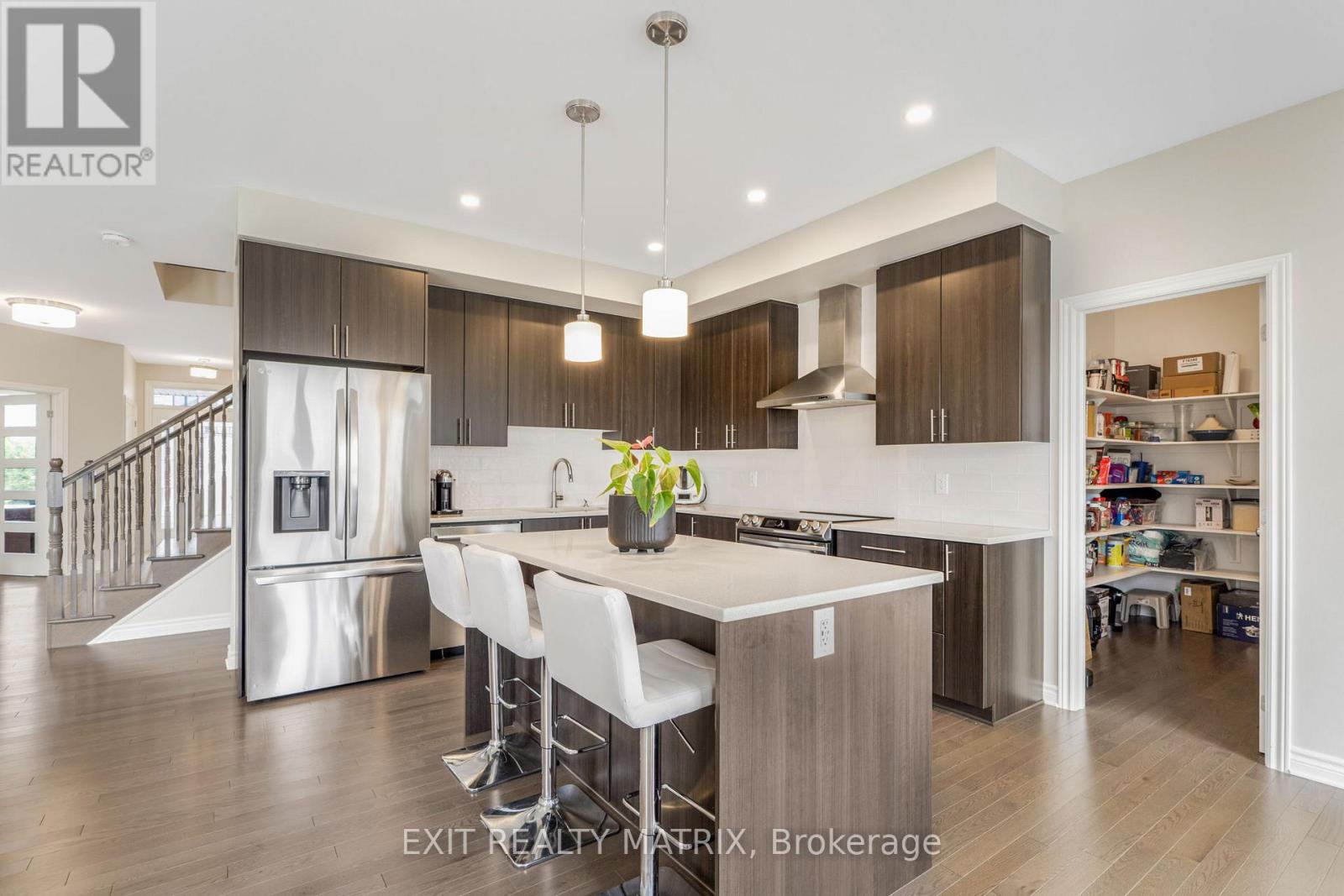 700 Namur Street, Russell, Ontario  K0A 1W0 - Photo 13 - X12213078