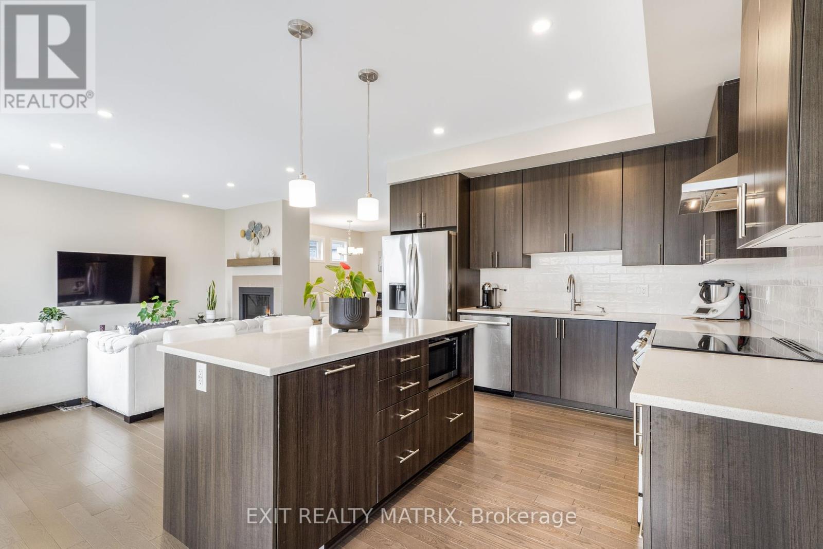 700 Namur Street, Russell, Ontario  K0A 1W0 - Photo 14 - X12213078