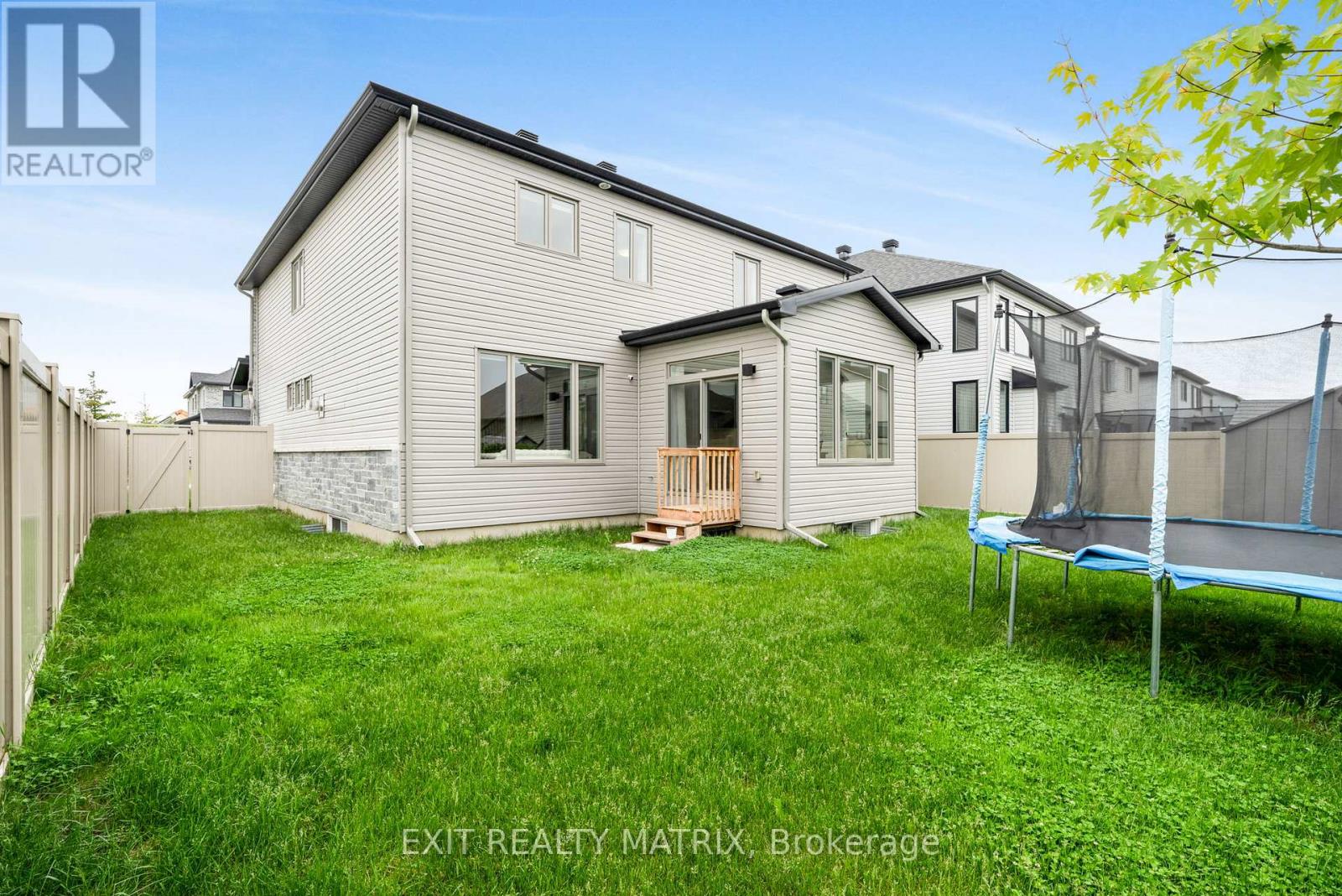 700 Namur Street, Russell, Ontario  K0A 1W0 - Photo 35 - X12213078