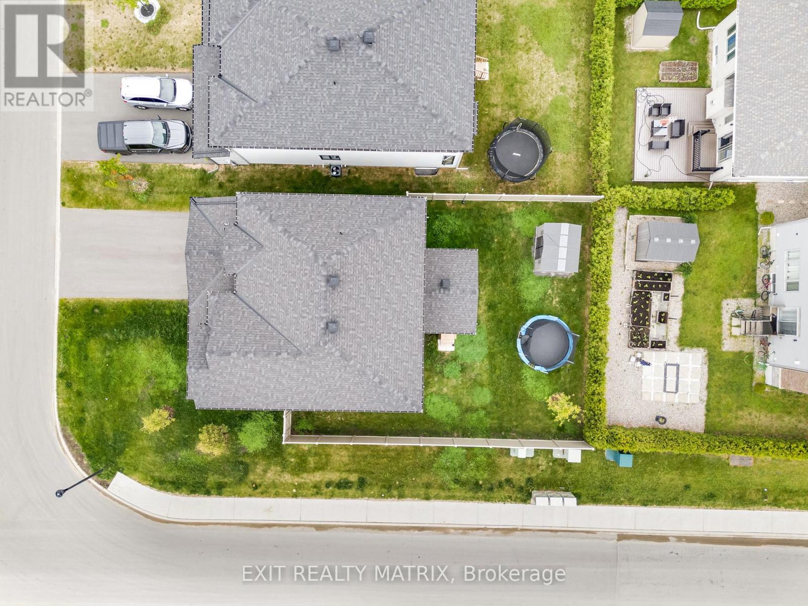 700 Namur Street, Russell, Ontario  K0A 1W0 - Photo 38 - X12213078