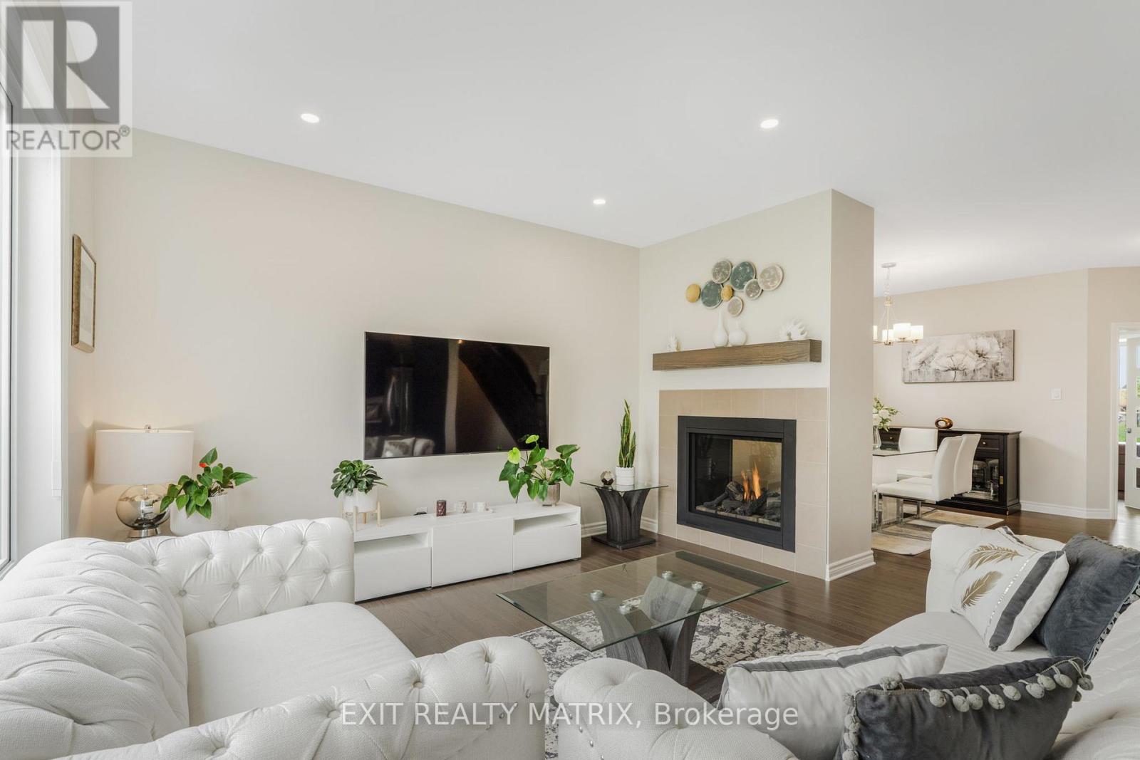 700 Namur Street, Russell, Ontario  K0A 1W0 - Photo 8 - X12213078