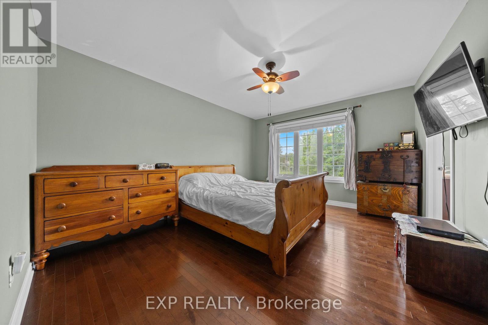 53 Beaver Lane, The Nation, Ontario  K0A 2M0 - Photo 12 - X12213082