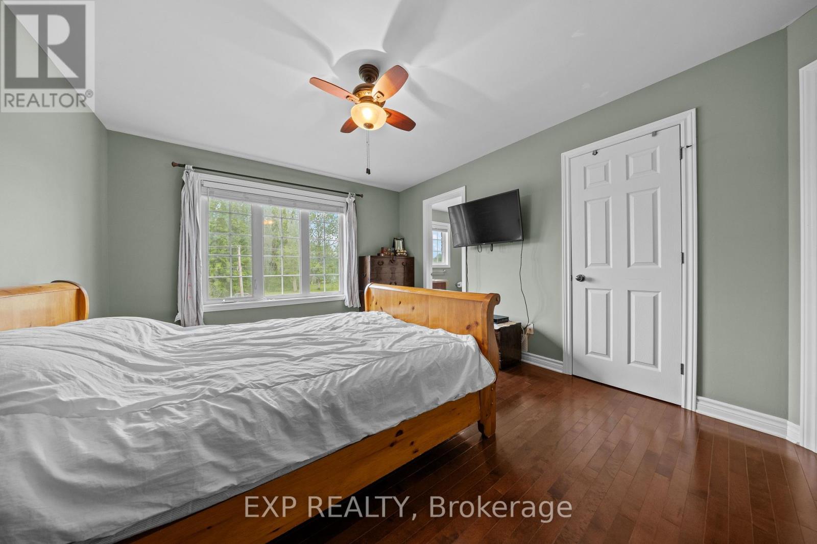 53 Beaver Lane, The Nation, Ontario  K0A 2M0 - Photo 13 - X12213082