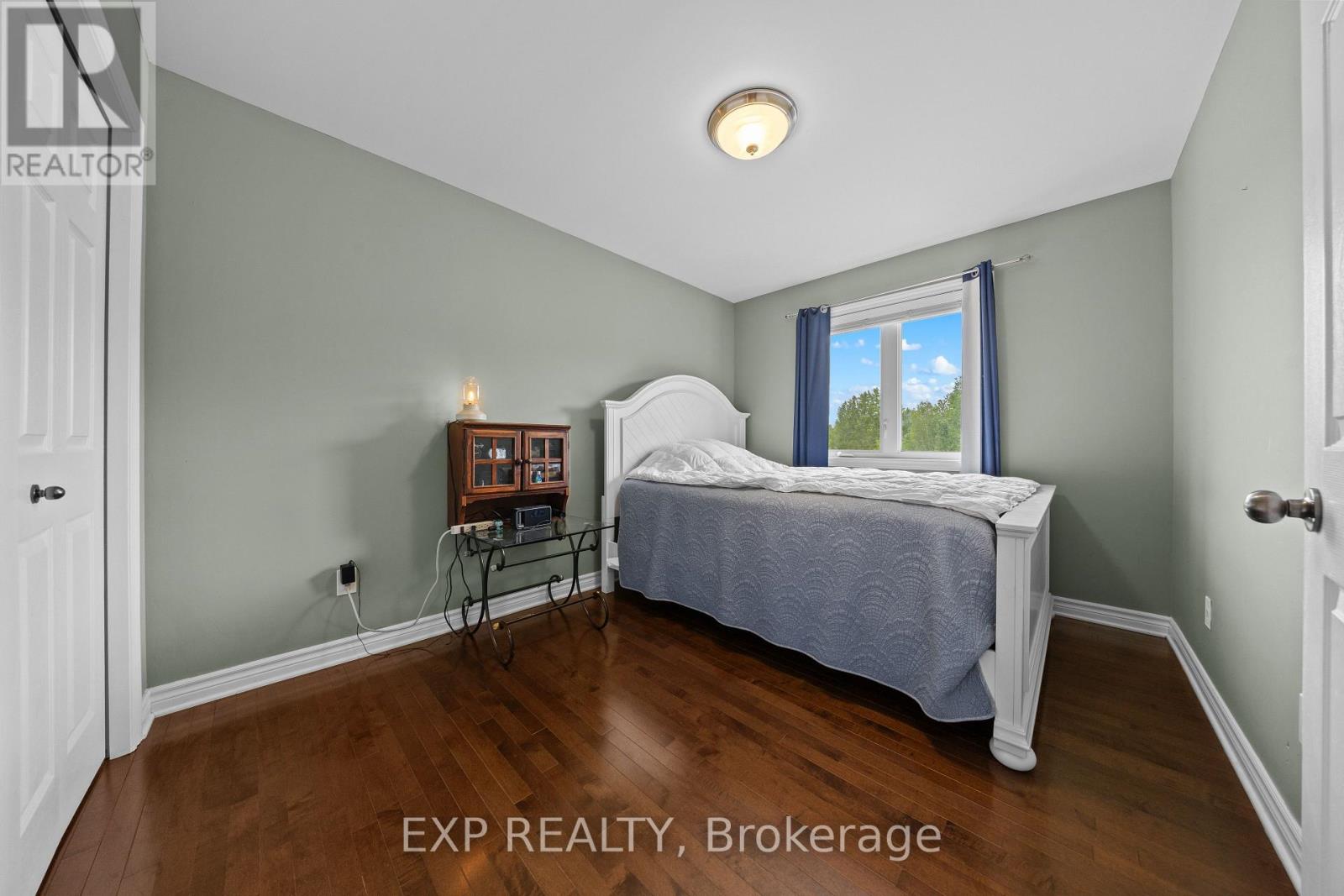 53 Beaver Lane, The Nation, Ontario  K0A 2M0 - Photo 16 - X12213082