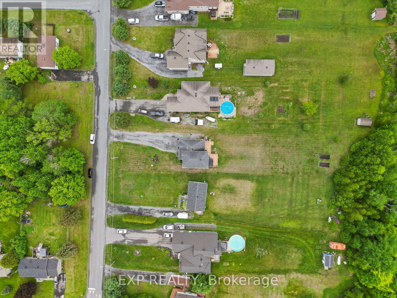 53 Beaver Lane, The Nation, Ontario  K0A 2M0 - Photo 27 - X12213082