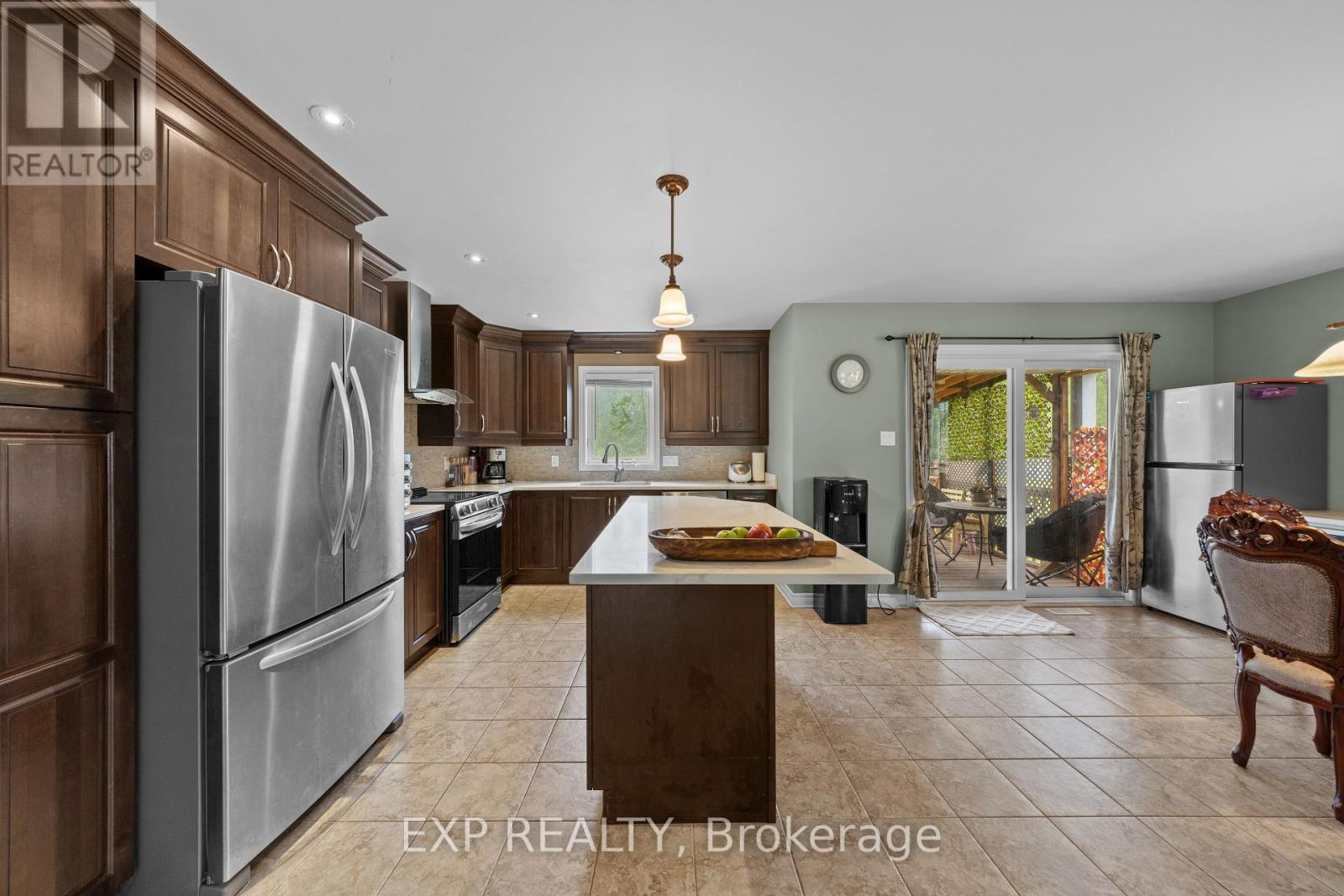 53 Beaver Lane, The Nation, Ontario  K0A 2M0 - Photo 6 - X12213082