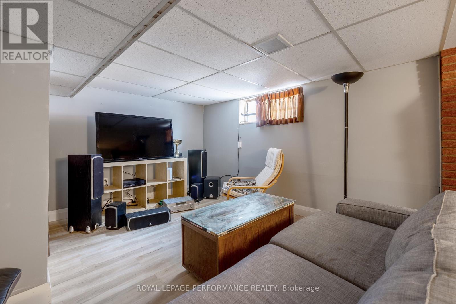 45 Mcnaughton Avenue, Ottawa, Ontario  K1S 0J1 - Photo 16 - X12213120