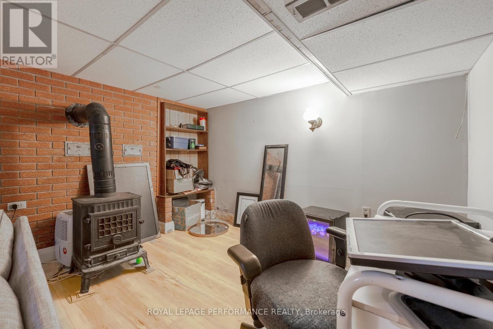 45 Mcnaughton Avenue, Ottawa, Ontario  K1S 0J1 - Photo 18 - X12213120