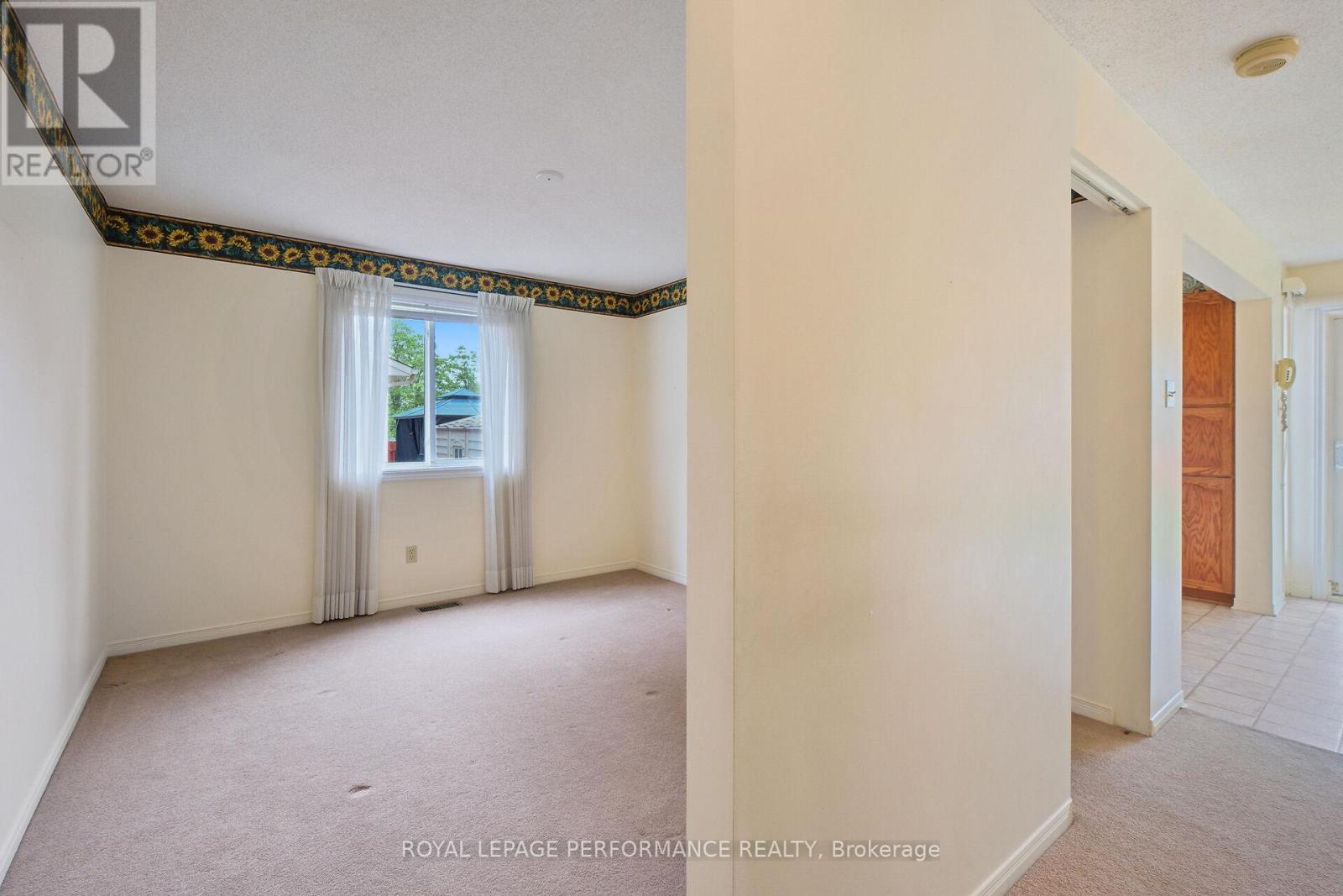 6130 Buttonfield Place, Ottawa, Ontario  K1W 1B9 - Photo 28 - X12213134