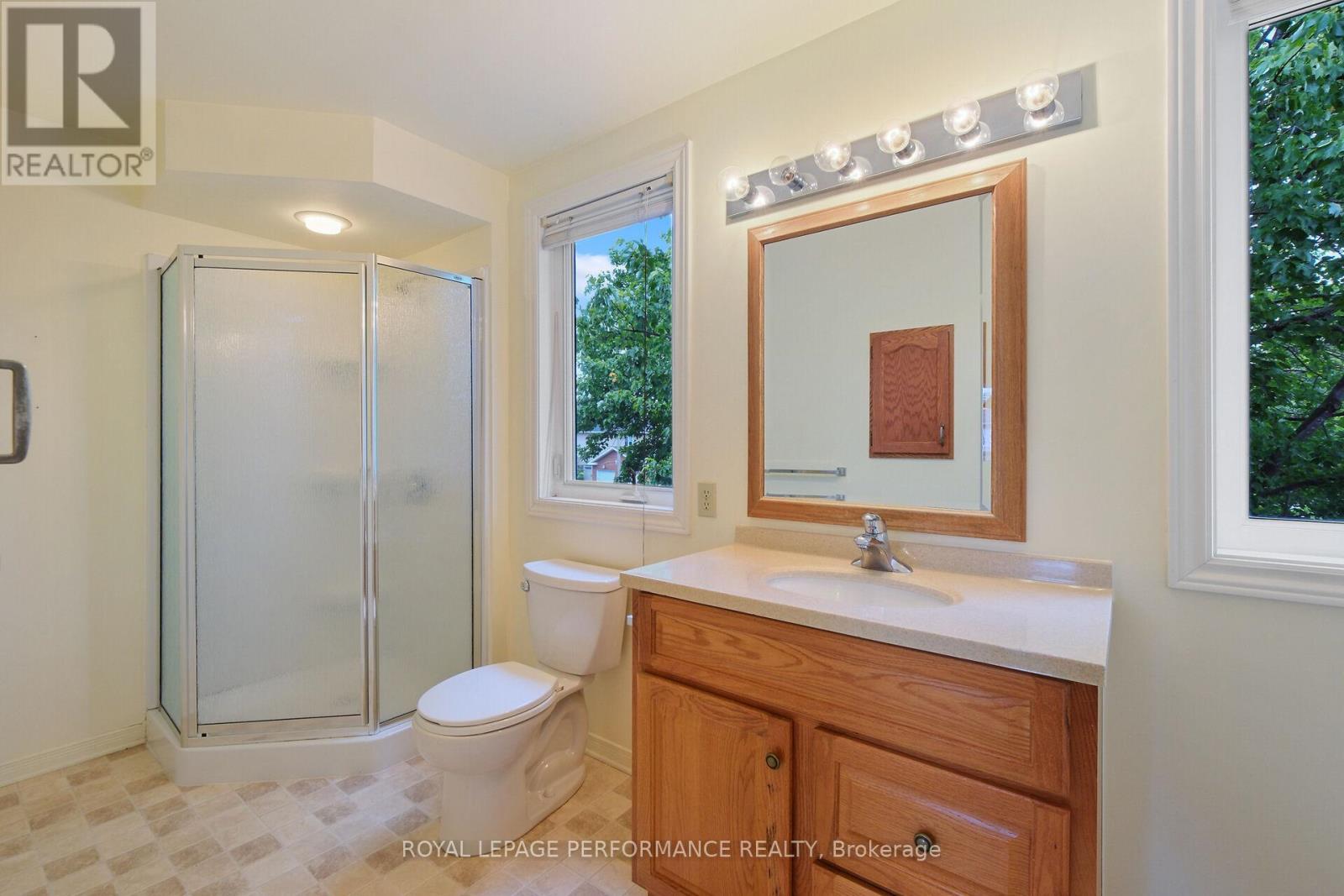 6130 Buttonfield Place, Ottawa, Ontario  K1W 1B9 - Photo 41 - X12213134