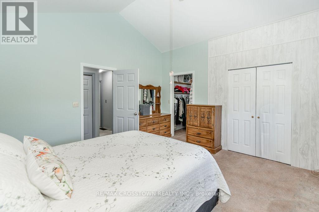 776 Monck Road, Kawartha Lakes, Ontario  L0K 1W0 - Photo 18 - X12032442