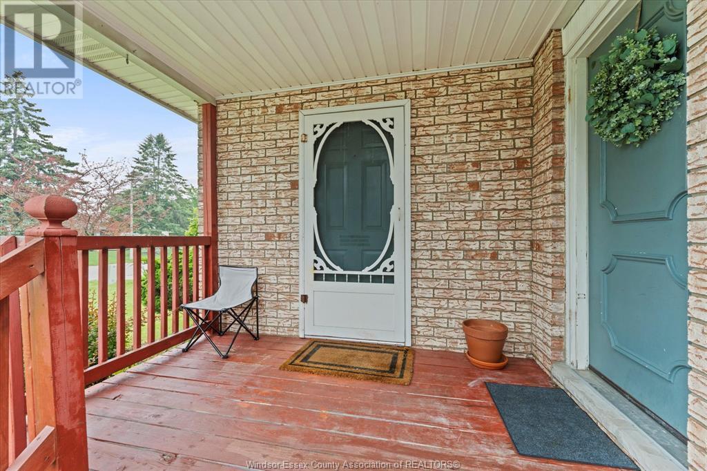 22 Bennie Avenue, Leamington, Ontario  N8H 4L5 - Photo 6 - 25014791