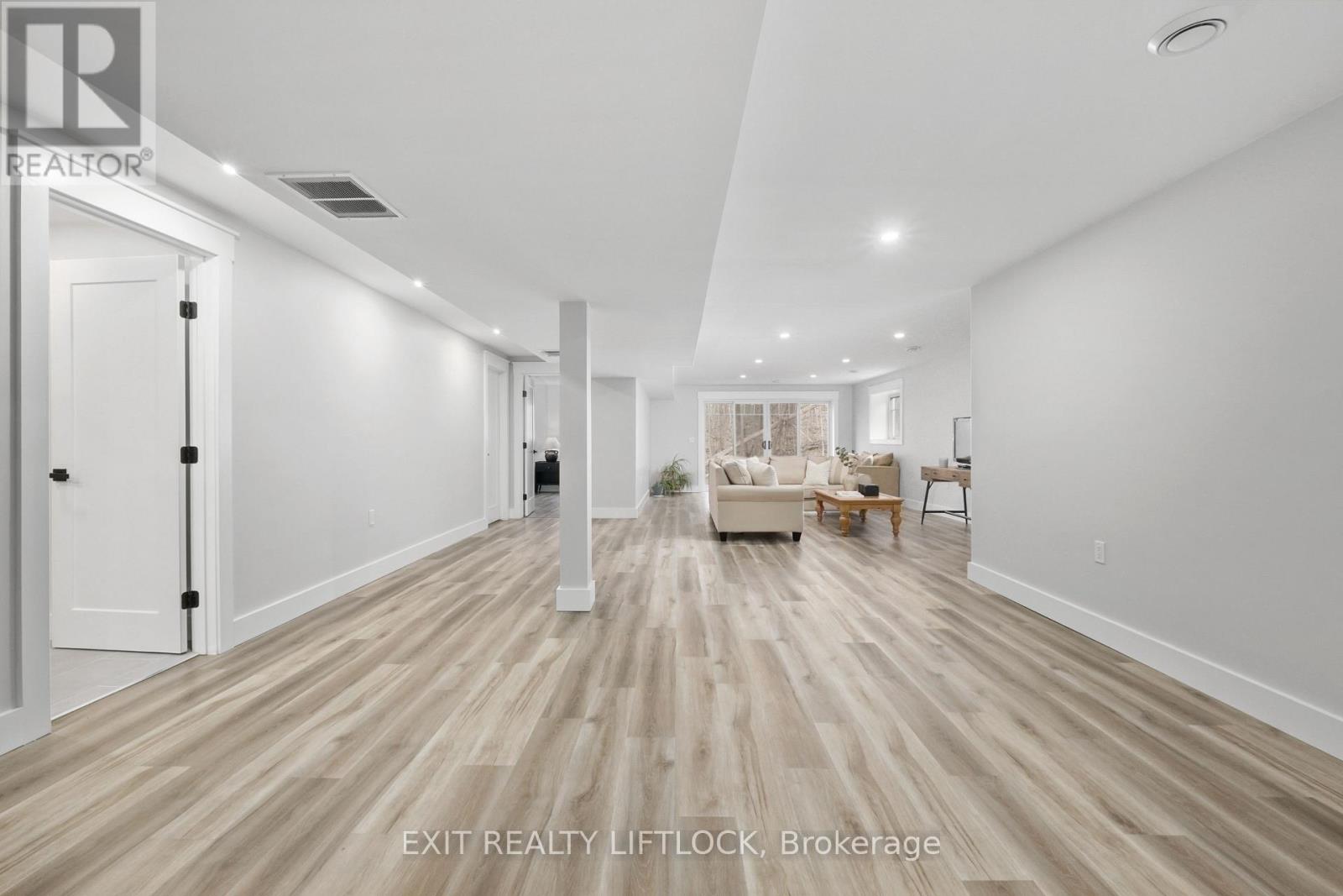 11 Rory Drive N, Smith-Ennismore-Lakefield, Ontario  K0L 2H0 - Photo 27 - X12108076