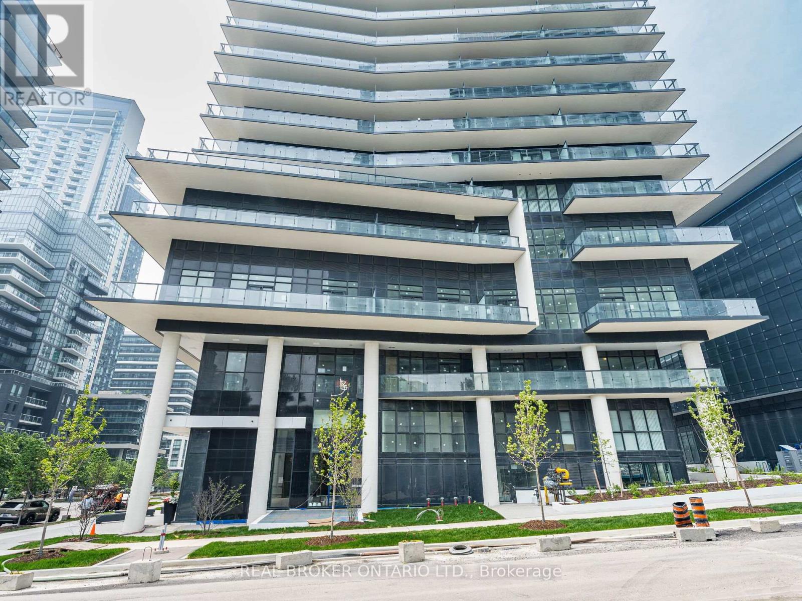 4407 - 38 Annie Craig Drive, Toronto, Ontario  M8V 0G9 - Photo 2 - W12201849