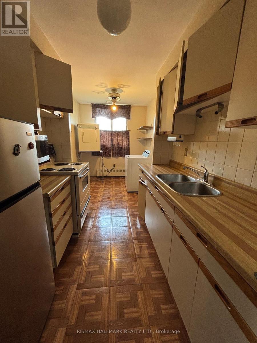 213 - 1625 Bloor Street, Mississauga, Ontario  L4X 1S3 - Photo 3 - W12212618