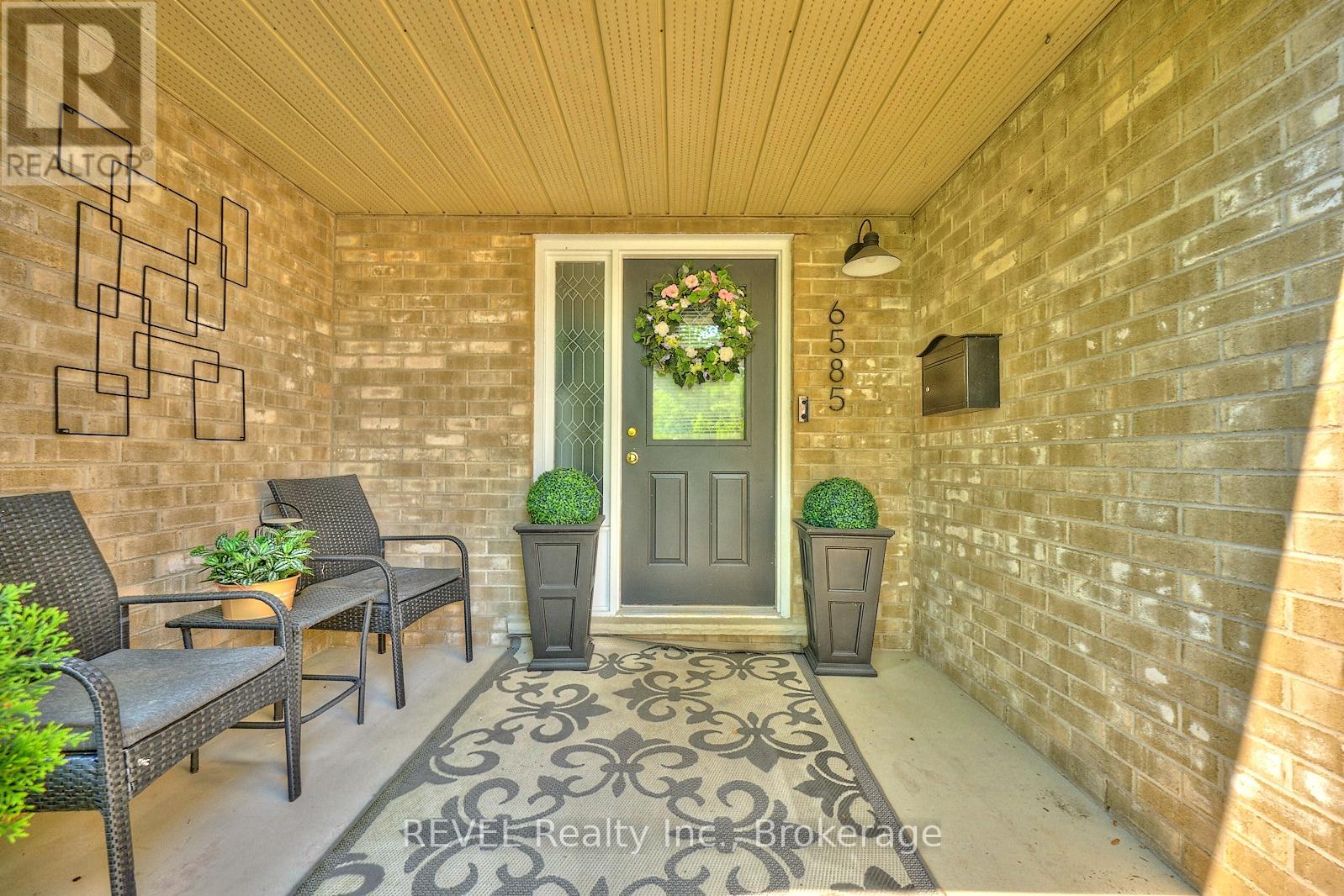 Property at 6585 KUHN CRESCENT image 3