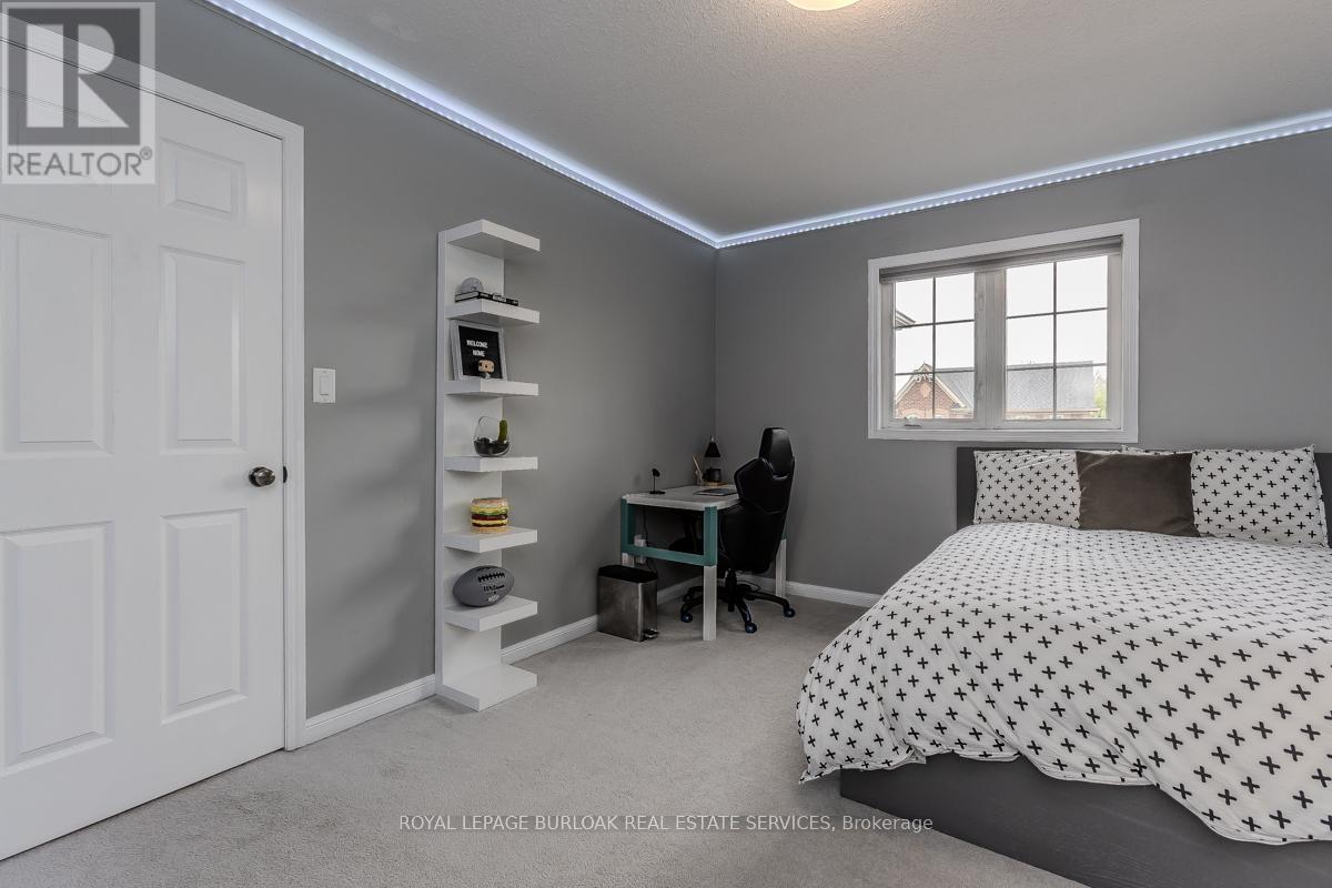3252 Mccurdy Court, Burlington (Alton), Ontario  L7M 0C1 - Photo 29 - W12212942