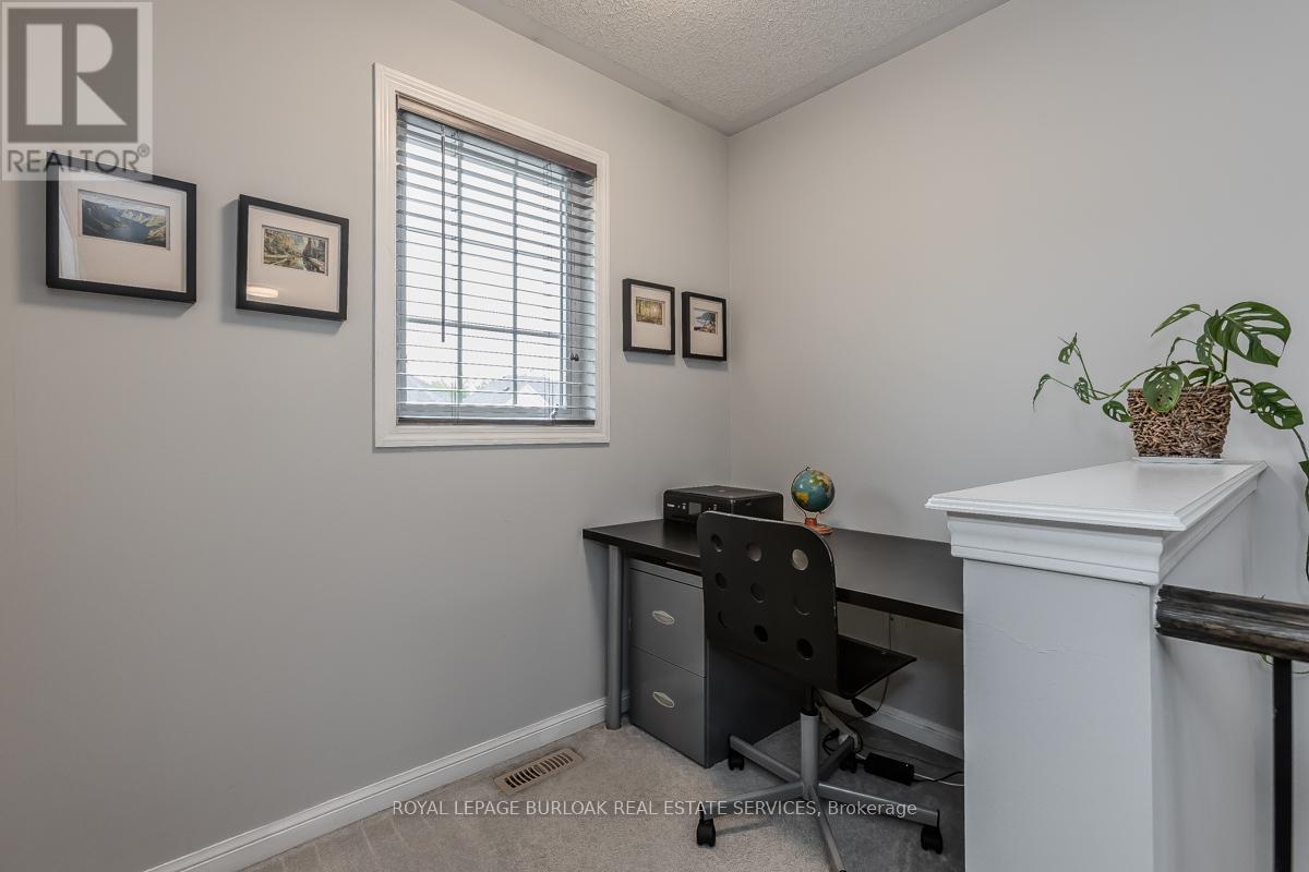 3252 Mccurdy Court, Burlington (Alton), Ontario  L7M 0C1 - Photo 31 - W12212942