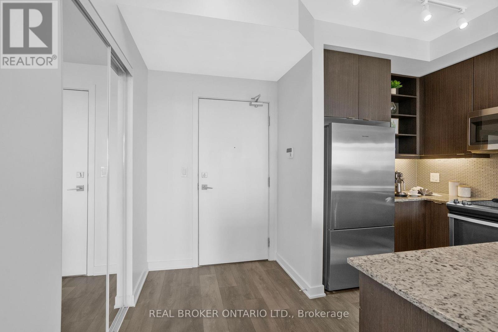 705 - 4633 Glen Erin Drive, Mississauga (Central Erin Mills), Ontario  L5M 7S1 - Photo 3 - W12212954