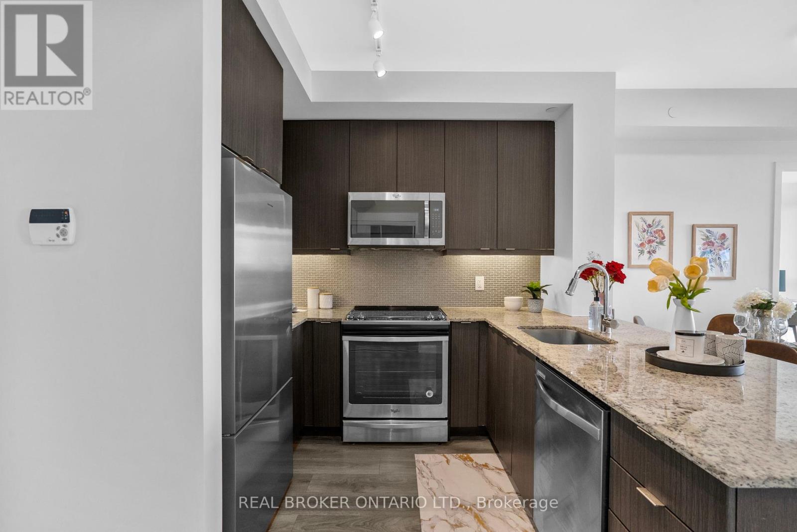 705 - 4633 Glen Erin Drive, Mississauga (Central Erin Mills), Ontario  L5M 7S1 - Photo 7 - W12212954