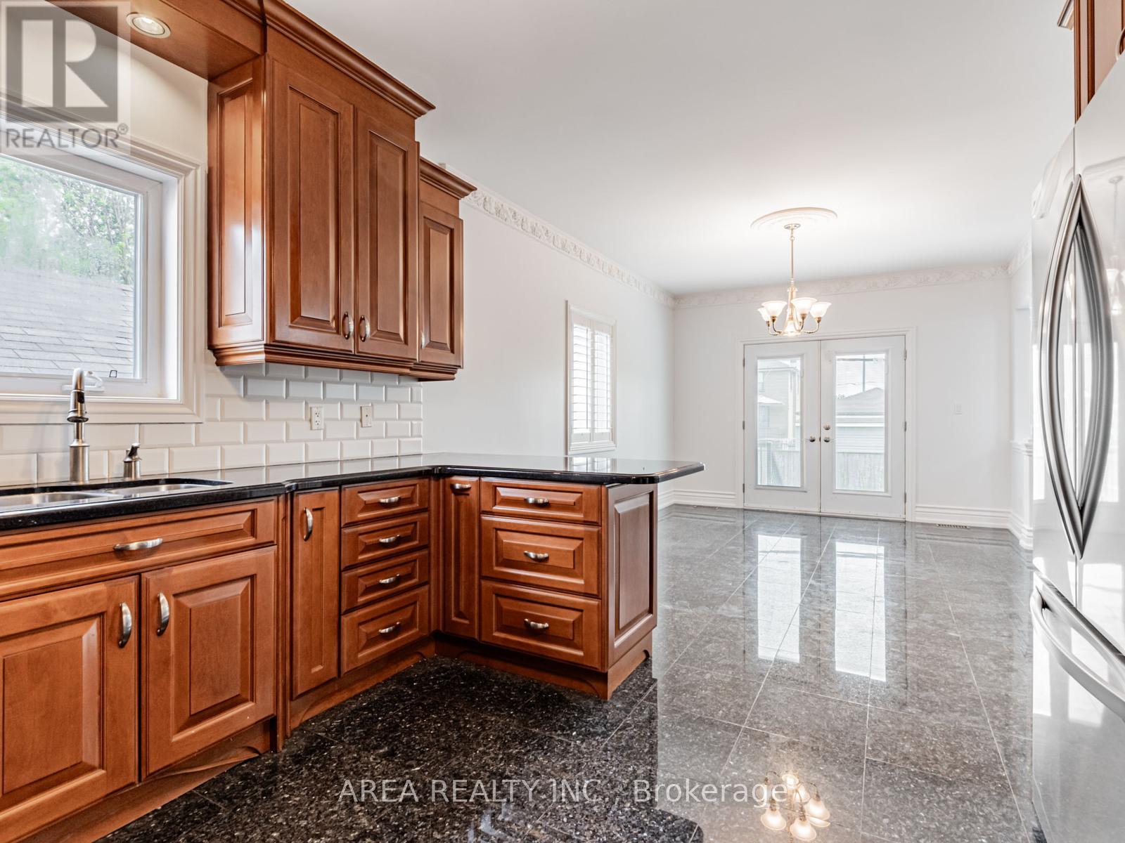 81 Anthony Road, Toronto (Downsview-Roding-Cfb), Ontario  M3K 1B5 - Photo 14 - W12212960