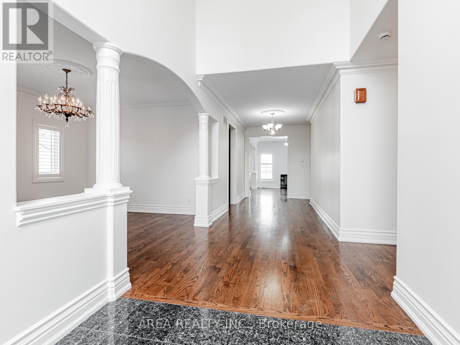 81 Anthony Road, Toronto (Downsview-Roding-Cfb), Ontario  M3K 1B5 - Photo 3 - W12212960