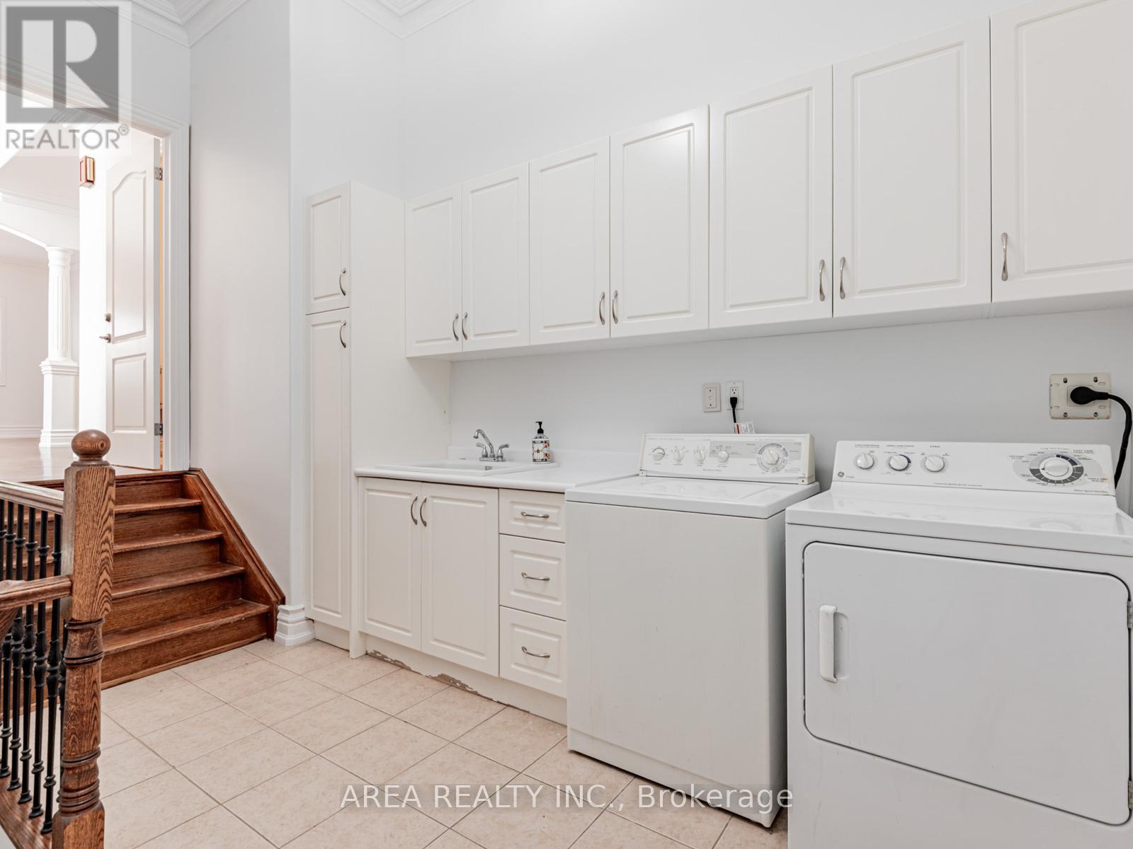 81 Anthony Road, Toronto (Downsview-Roding-Cfb), Ontario  M3K 1B5 - Photo 32 - W12212960