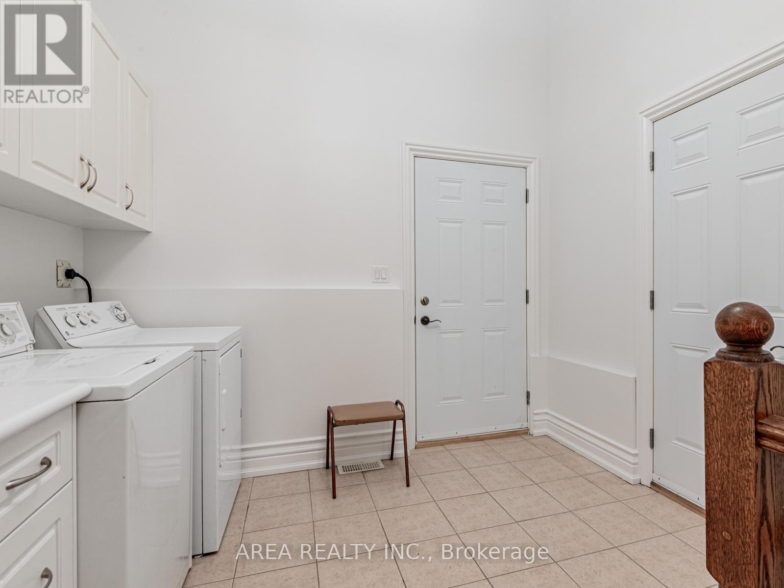 81 Anthony Road, Toronto (Downsview-Roding-Cfb), Ontario  M3K 1B5 - Photo 33 - W12212960