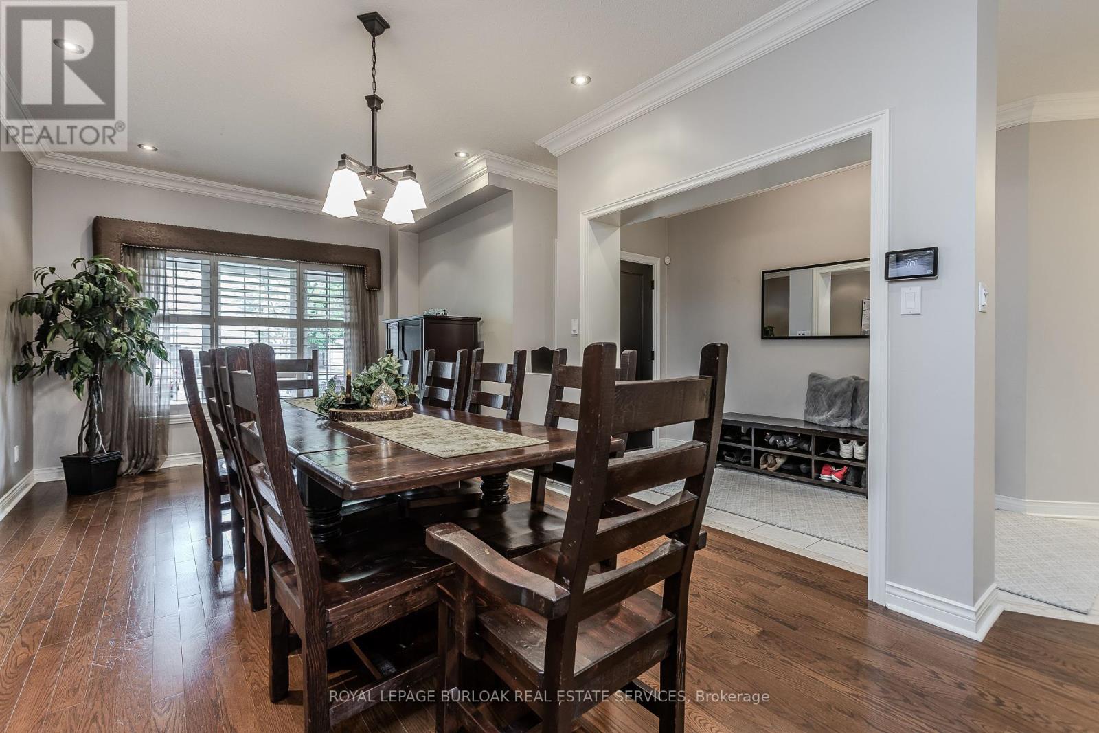 2116 Woodsmere Court, Burlington (Orchard), Ontario  L7L 6J5 - Photo 16 - W12212964