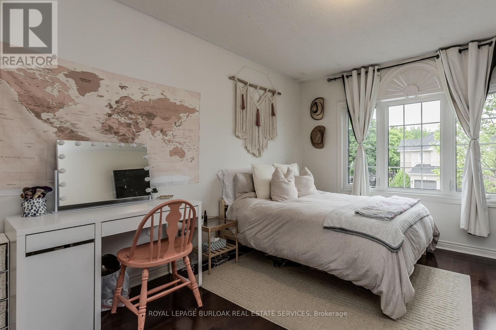 2116 Woodsmere Court, Burlington (Orchard), Ontario  L7L 6J5 - Photo 32 - W12212964
