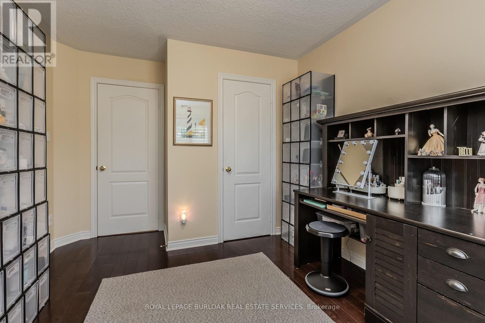 2116 Woodsmere Court, Burlington (Orchard), Ontario  L7L 6J5 - Photo 34 - W12212964