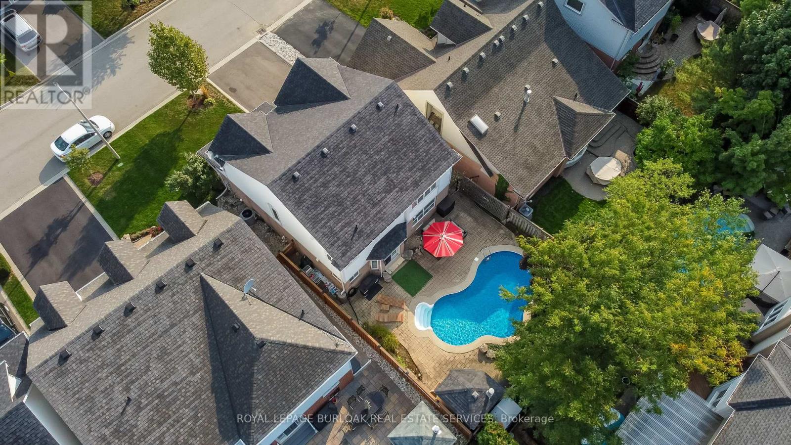 2116 Woodsmere Court, Burlington (Orchard), Ontario  L7L 6J5 - Photo 8 - W12212964