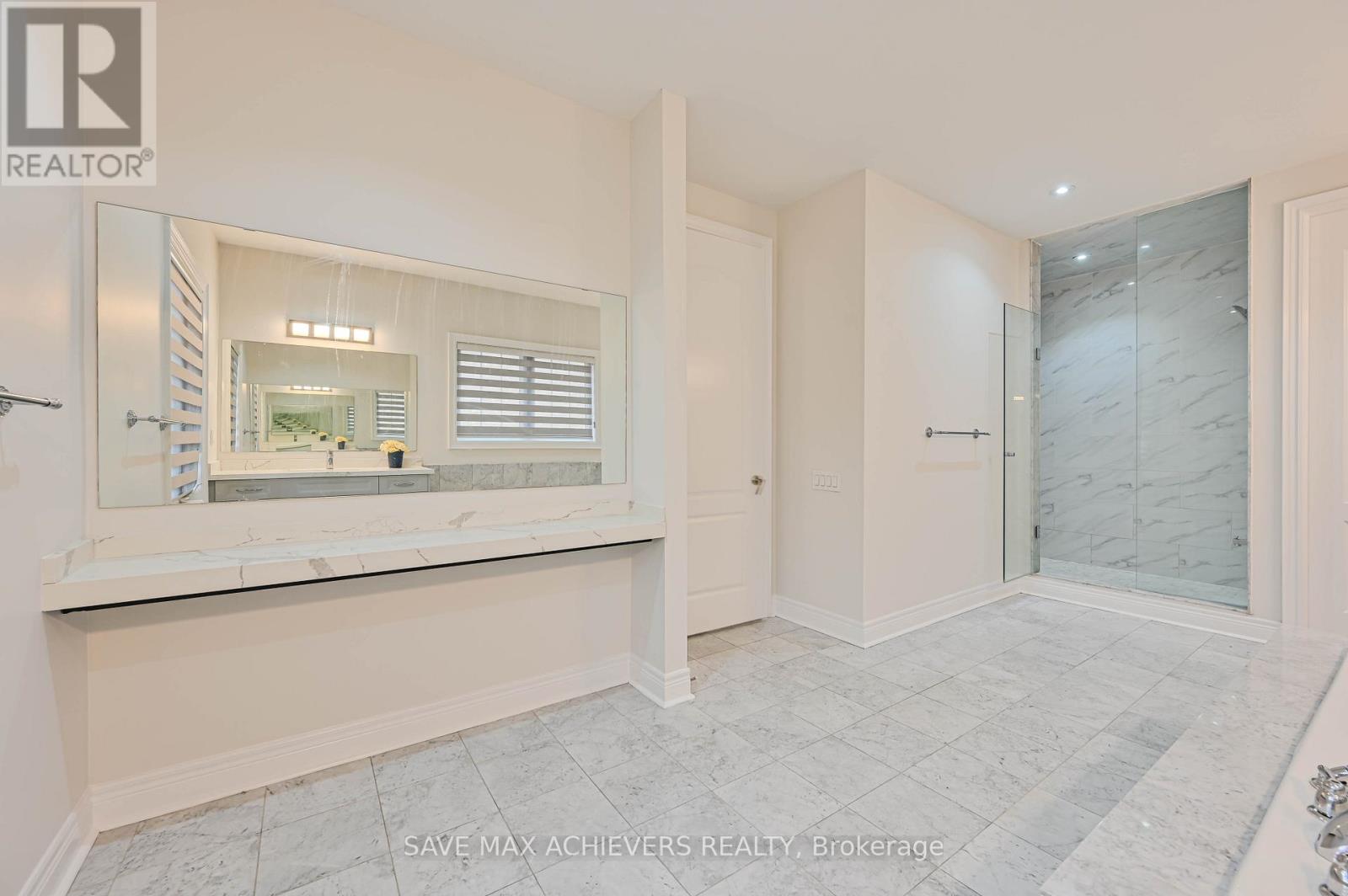 7 Seacliff Crescent, Brampton, Ontario  L6T 0A4 - Photo 31 - W12212973