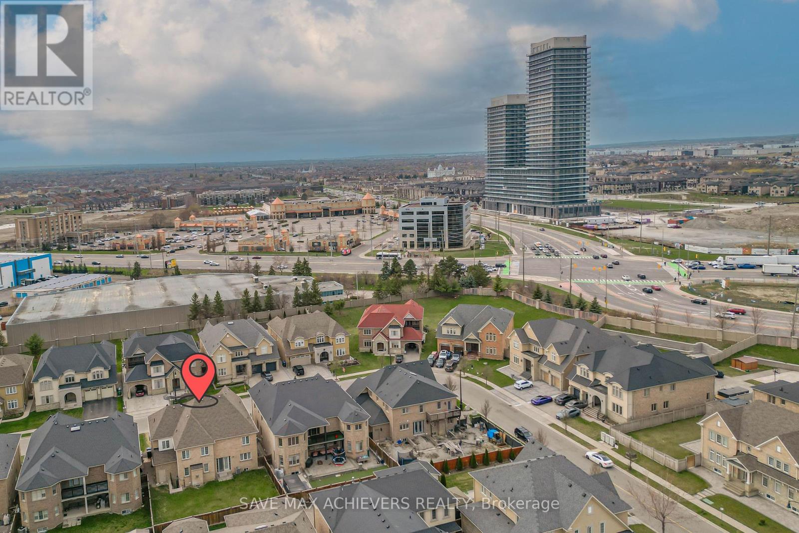 7 Seacliff Crescent, Brampton, Ontario  L6T 0A4 - Photo 4 - W12212973
