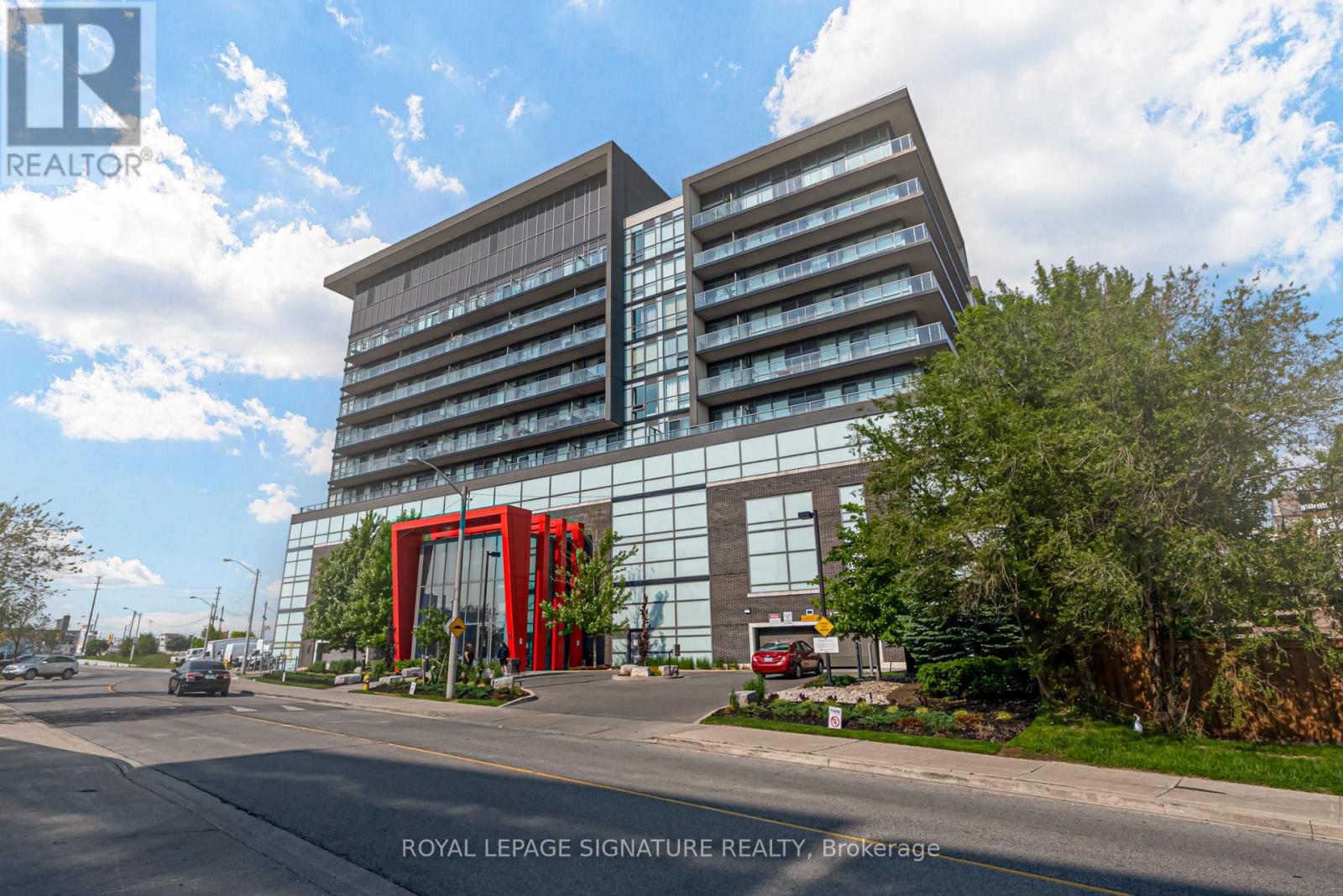 701 - 15 James Finlay Way, Toronto (Downsview-Roding-Cfb), Ontario  M3M 0B3 - Photo 1 - W12212978