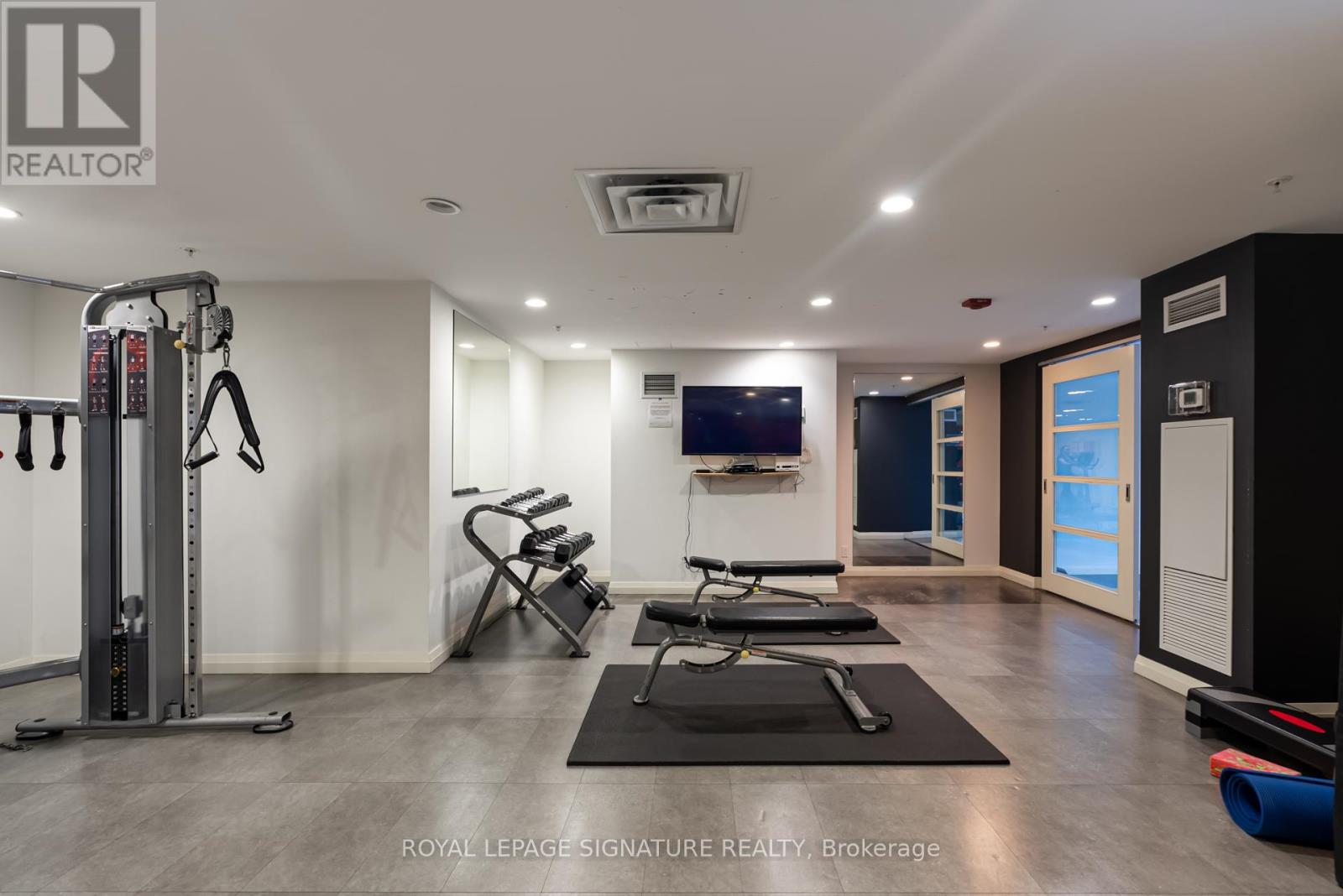 701 - 15 James Finlay Way, Toronto (Downsview-Roding-Cfb), Ontario  M3M 0B3 - Photo 32 - W12212978