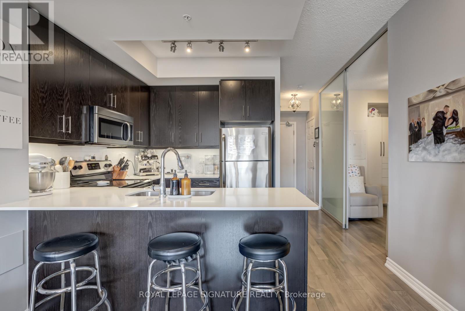 701 - 15 James Finlay Way, Toronto (Downsview-Roding-Cfb), Ontario  M3M 0B3 - Photo 9 - W12212978
