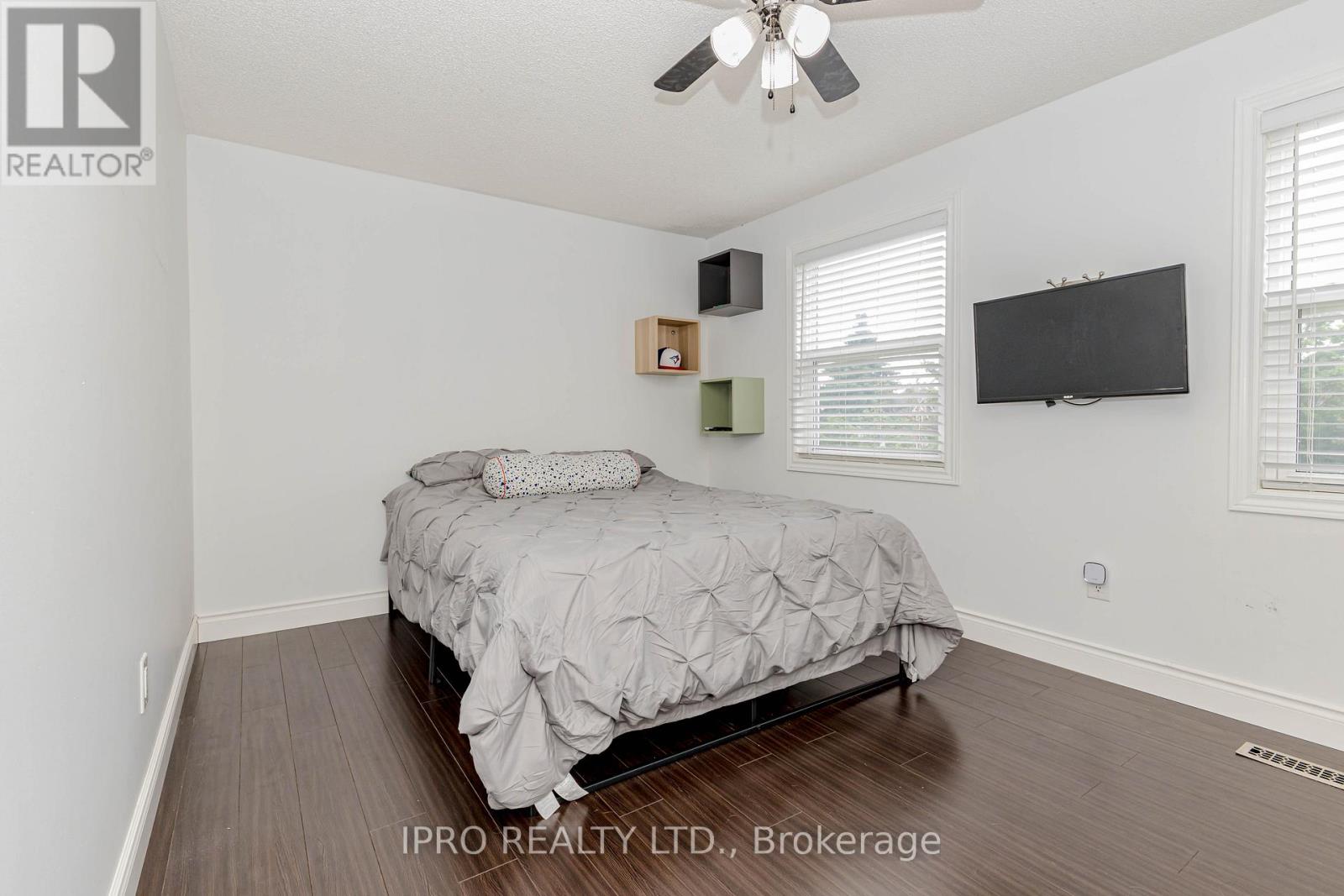 952 Ceremonial Drive, Mississauga, Ontario  L5R 3A7 - Photo 27 - W12212979