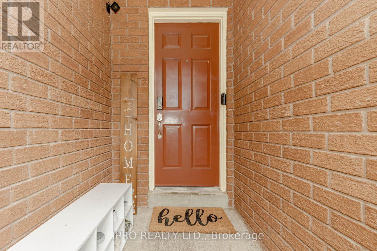 952 Ceremonial Drive, Mississauga, Ontario  L5R 3A7 - Photo 3 - W12212979